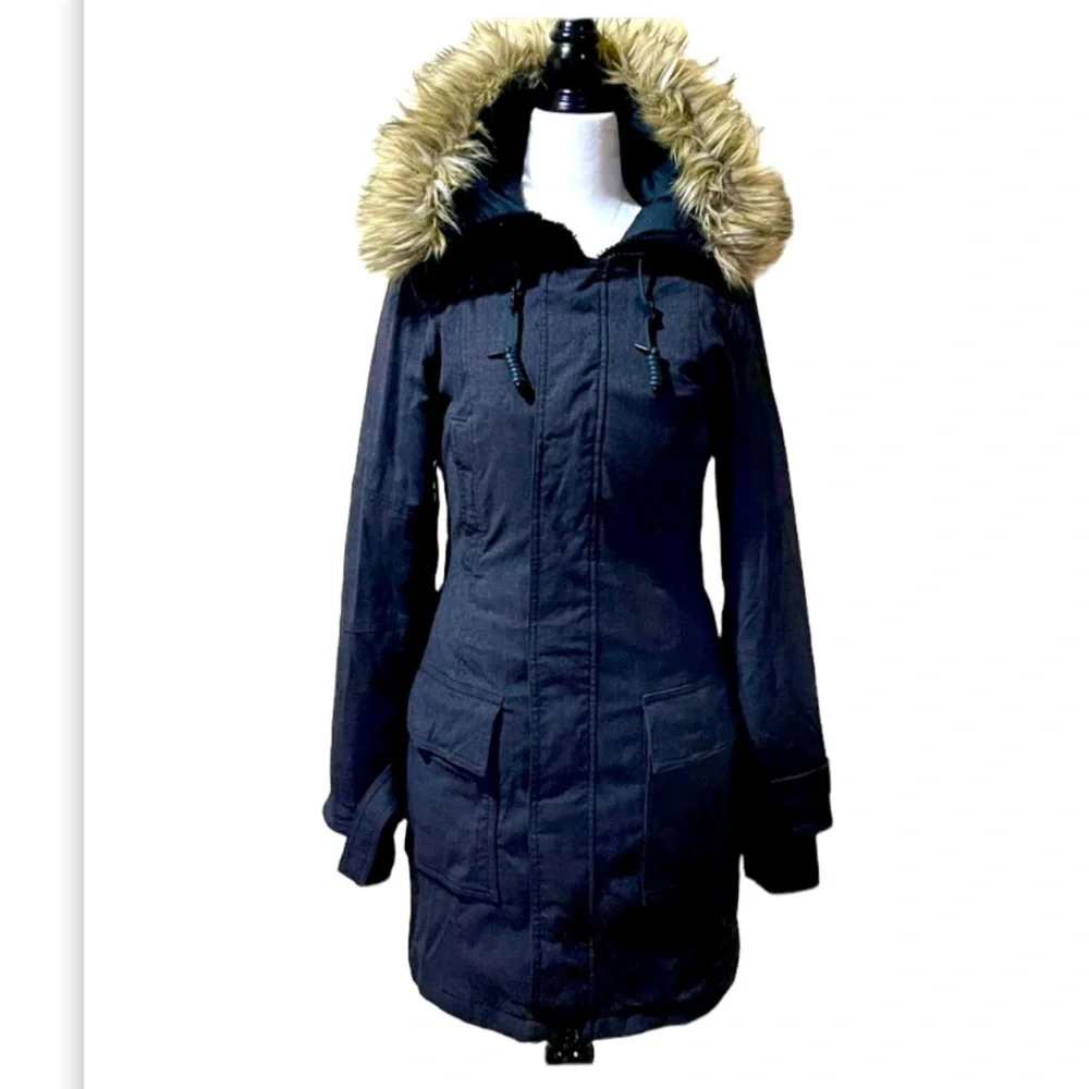ARITZIA Golden by TNA Bancroft Parka Small - Picture 2 of 10